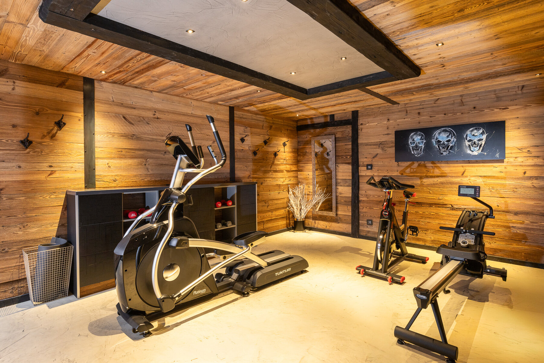 Chalet Hearth — shared residence photo 10