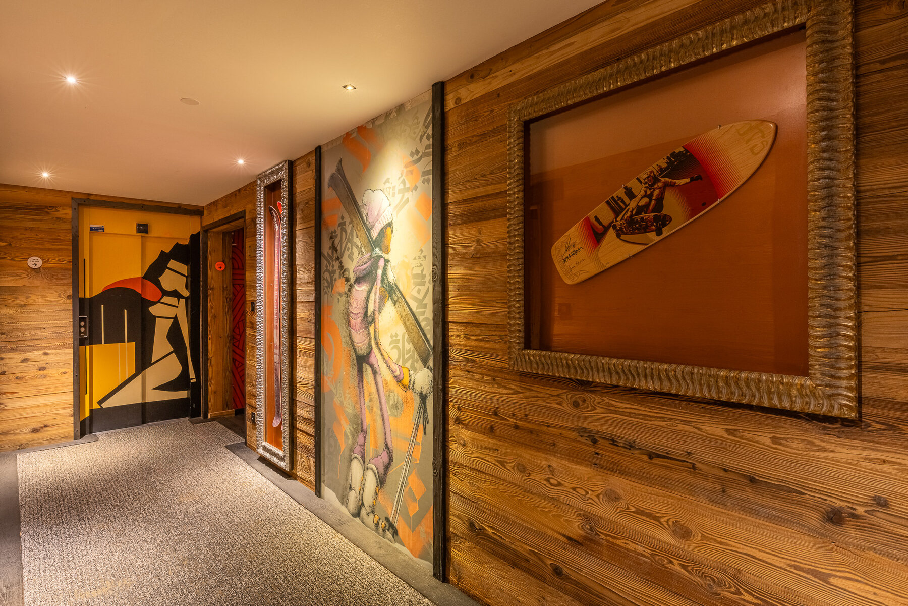 Chalet Hearth — shared residence photo 14