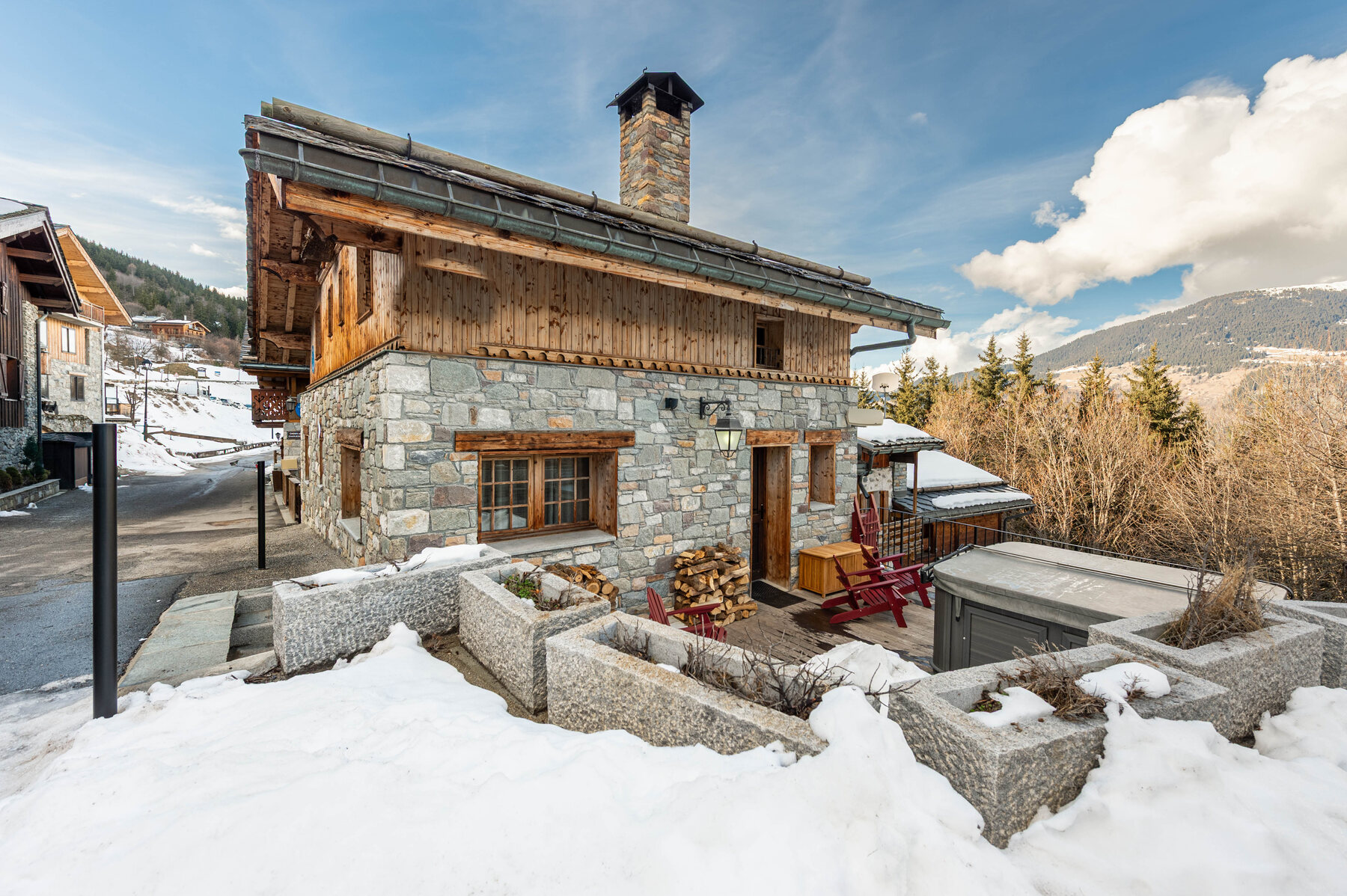 Restaurant Reservations & Local Experiences