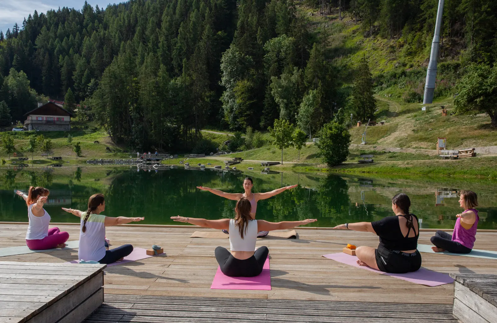 Yoga by the lake, Courchevel
