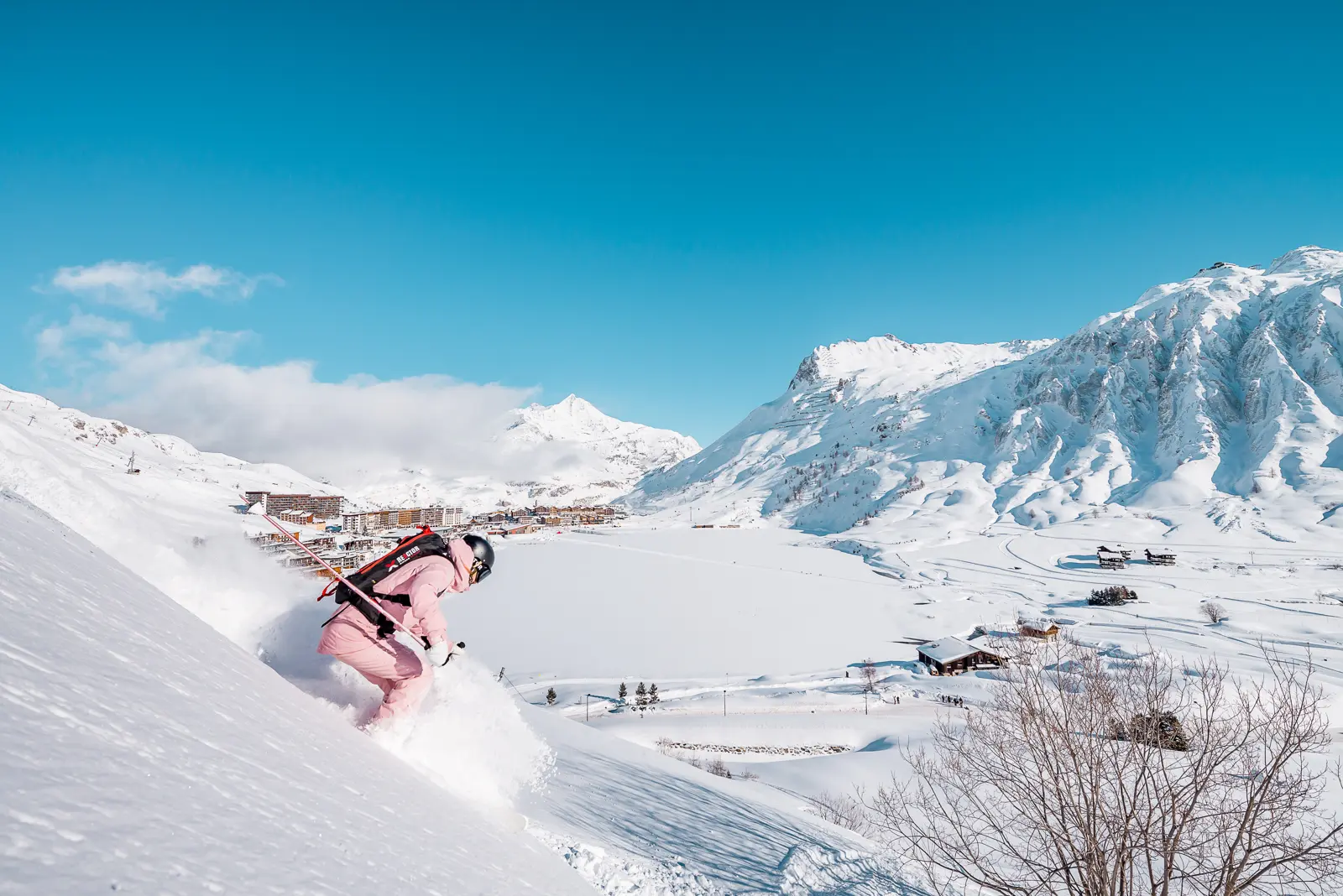 Off-piste skiing above Tignes le Lac